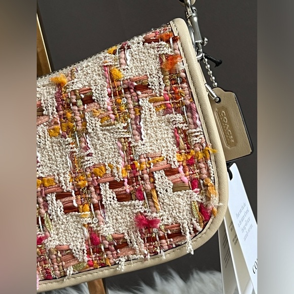 CP444 - Coach Swinger Bag 20 in Tweed - Picture 3 of 12